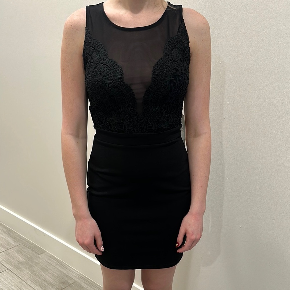 Elegant Black Lace Dress